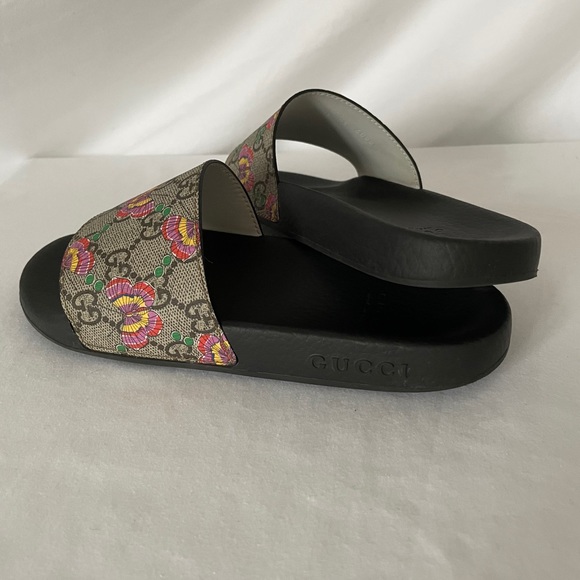 gucci slides butterfly